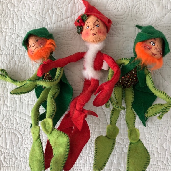 ANNALEE Elves